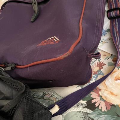 Bags lot of 4