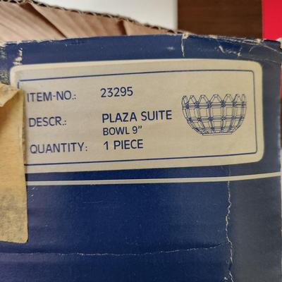 Towle Crystal 9" Bowl Plaza Suite