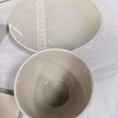 20 Pieces Of Pfalzgraff Westside Dishes Count how many dishes