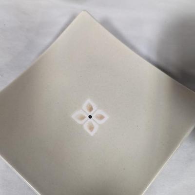 20 Pieces Of Pfalzgraff Westside Dishes Count how many dishes