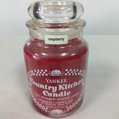 22 oz Yankee Candle Raspberry
