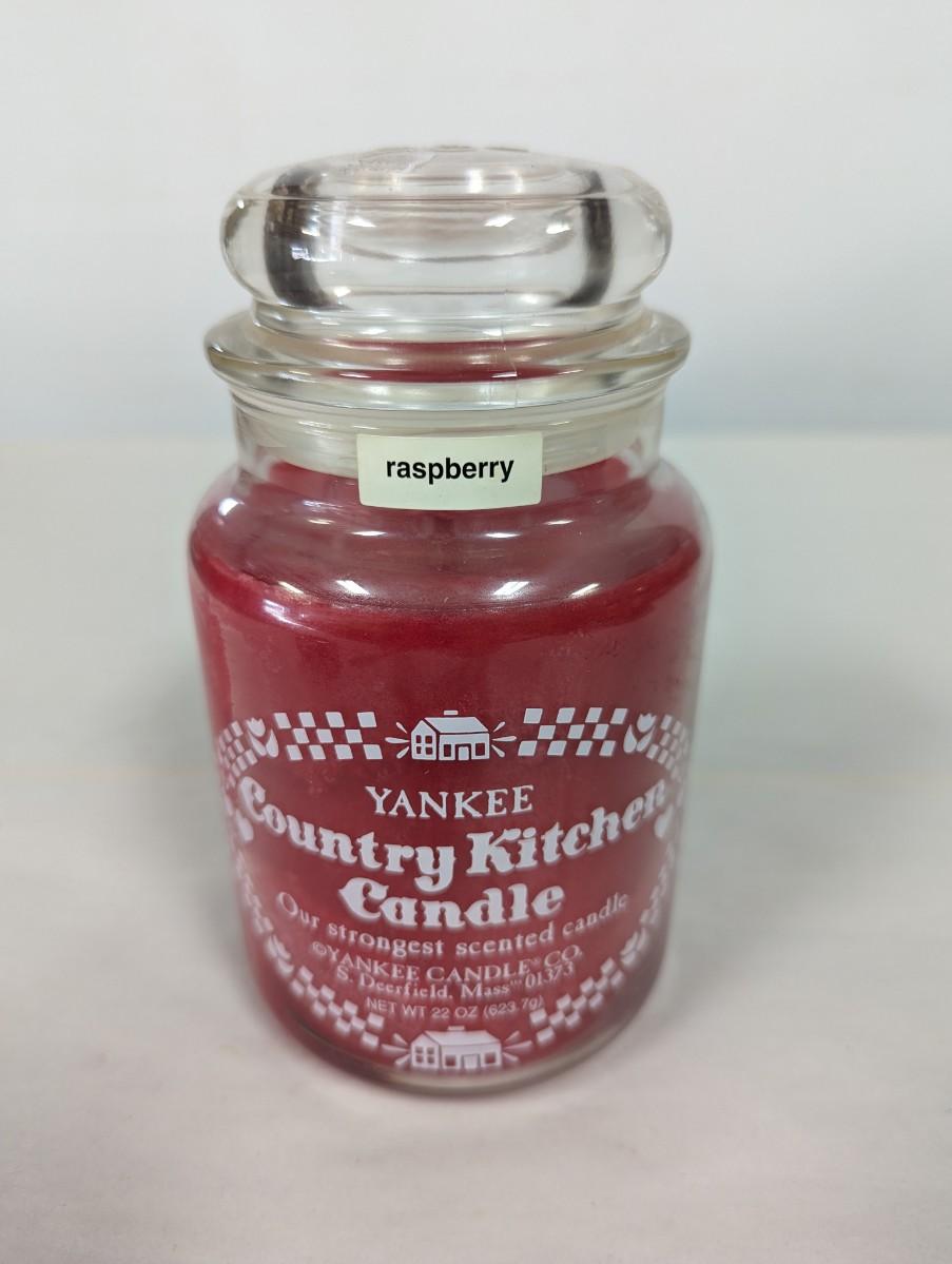 22 oz Yankee Candle Raspberry