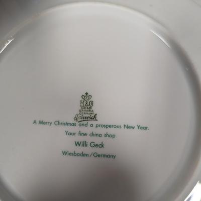 Kitchen Decor Plates & Glasses