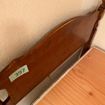 Vintage twin bed