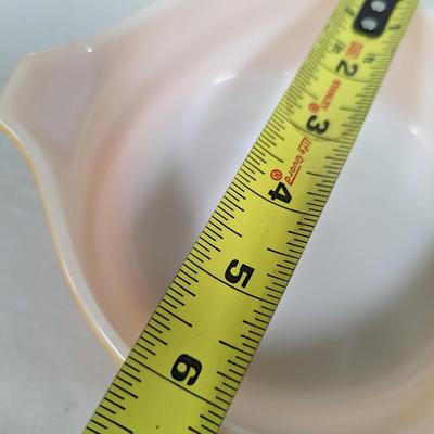 1 Pint Pyrex Friendship Birds Casserole Dish