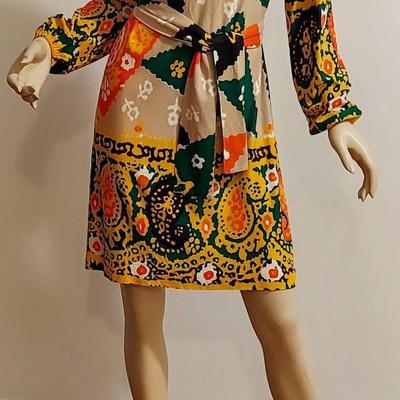 Vtg 70s Toni Lynn Jersey Mini dress w/Sash