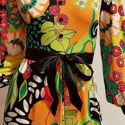 Vtg 60s Timeless Flower Power Creation by Marion Rigney Ltd dress