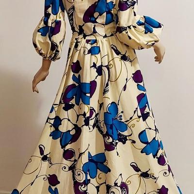 Vtg Iconic Amazing Hawaiian Maxi Hostess Gown by Sydney. Honolulu