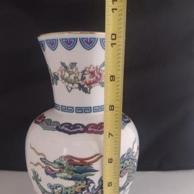 Franklin Mint 'The Dance of the Celestial Dragon' Porcelain Vase with Wooden Stand- Approx 10 1/4