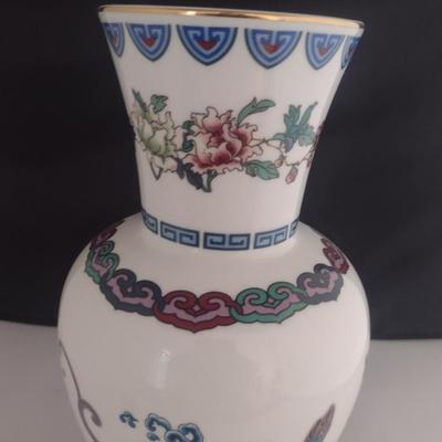 Franklin Mint 'The Journey of the Heavenly Tortoise' Porcelain Vase with Wooden Stand- Approx 10 1/4