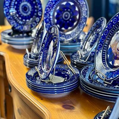 Arabia of Finland Valencia Service for 12 Cobalt Blue