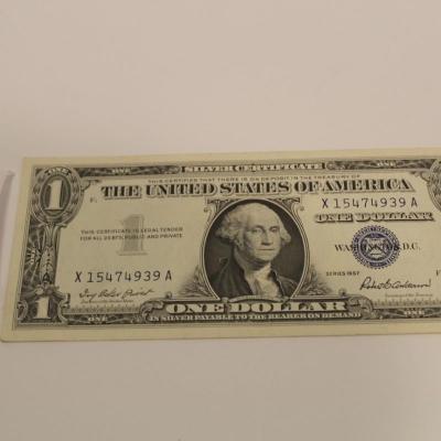 1957 1 DOLLAR SILVER CERTIFICATE