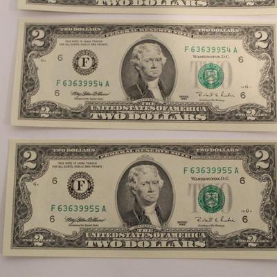 10 Consecutive 1995 2 Dollar Bills