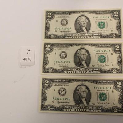 3 Consecutive 1995 2 Dollar Bills