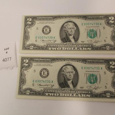 2 Consecutive 1976 2 Dollar Bills
