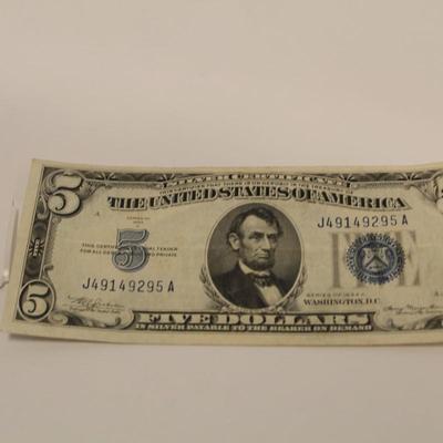 1934 A 5 Dollar Bill Blue Seal Silver Certificate