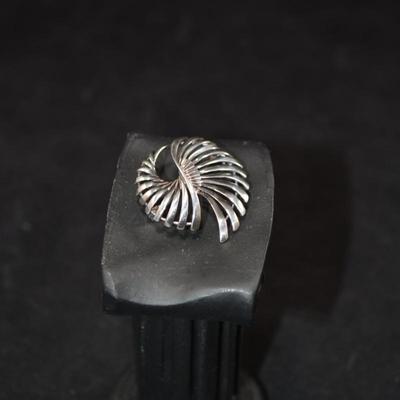 Vintage 925 Sterling Swirl Pin 3.7g