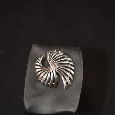 Vintage 925 Sterling Swirl Pin 3.7g