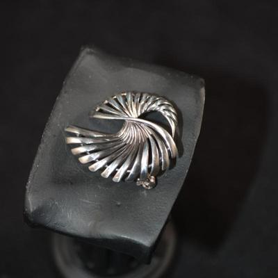 Vintage 925 Sterling Swirl Pin 3.7g
