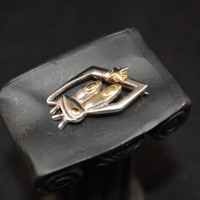 925 Sterling Nativity Pin w/ 10k Overlay 4.5g