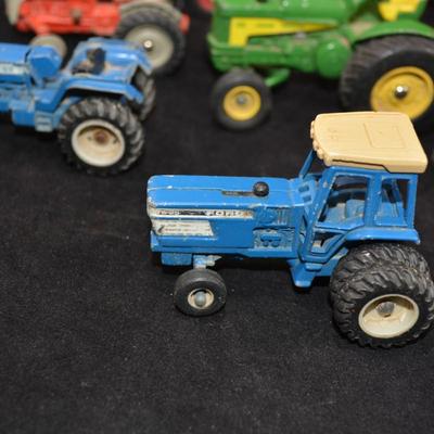 Lot of Vintage ERTL Die-Cast Tractors