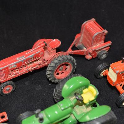 Lot of Vintage ERTL Die-Cast Tractors