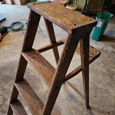 Assortment of Four Ladders (G-JS)