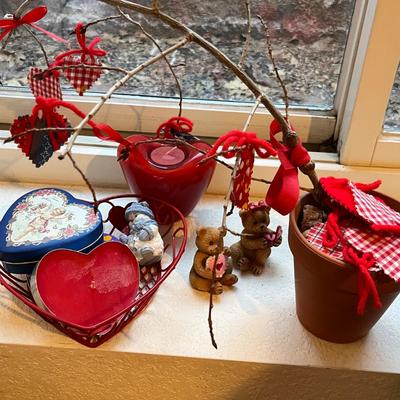 Globe & Holiday decor