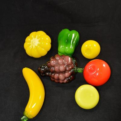Lot of Vintage Art Glass Fruits & Vegetables