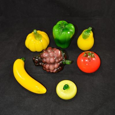 Lot of Vintage Art Glass Fruits & Vegetables