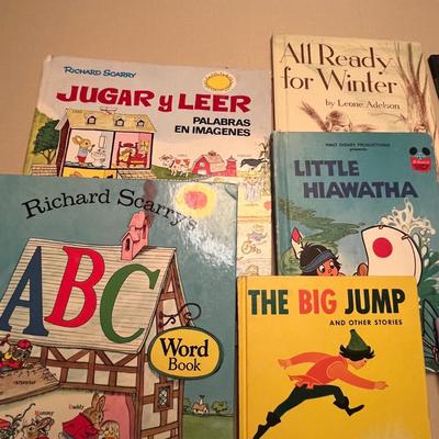 Children's early readers.