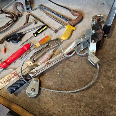 Assorted Tools & Toolboxes (G-JS)