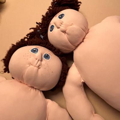 2 Cloth dolls