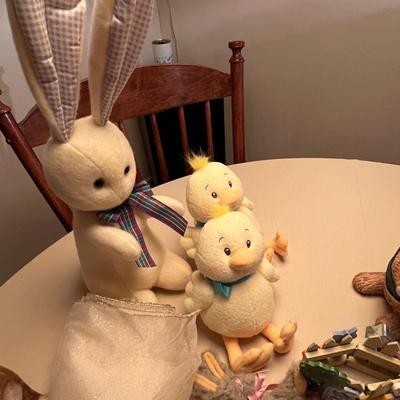 Large lot of Easter Decor
