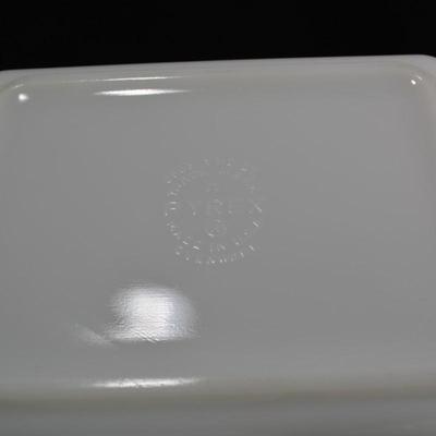 Set of 4 Vintage PYREX â€œAmish Butterprintâ€ Refrigerator Dishes w/ Lids