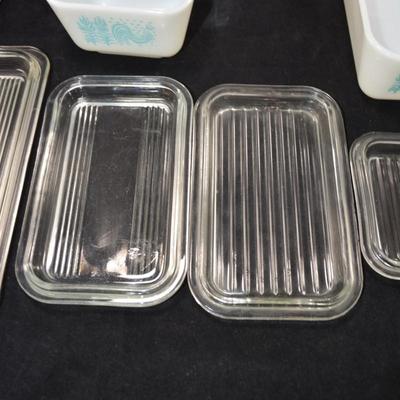 Set of 4 Vintage PYREX â€œAmish Butterprintâ€ Refrigerator Dishes w/ Lids
