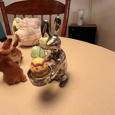 Vintage Easter decor