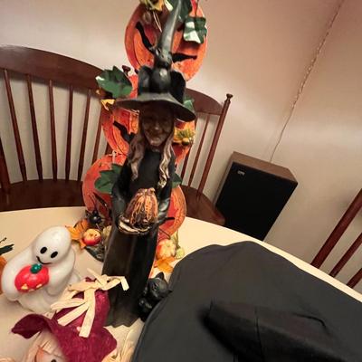Halloween Decor & Costume