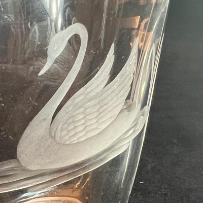 Murano, Swarovski, Kosta Boda & More Crystal Swan Figurines (O-RG)