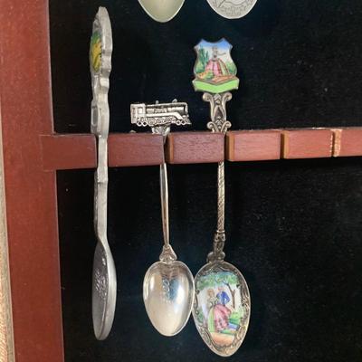North Carolina & More Collectible Souvenir Spoons with Wood & Glass Display Case (K-HS)