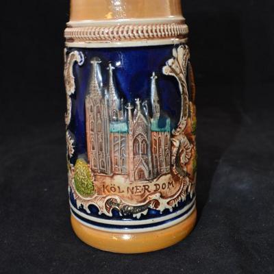 Pair of Vintage German Steins 10.5â€/5.75â€