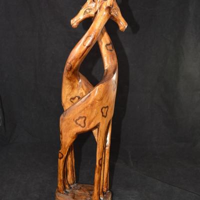 18.5â€ Entwined Giraffe Carving
