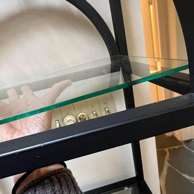 Black Metal Wine Rack w/Glass shelves (LR-RG)