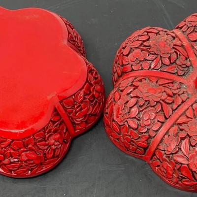 Vintage hand carved Resin Chinese Cinnabar Trinket Box