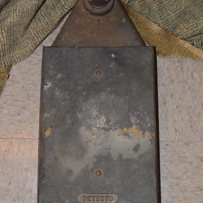 Vintage DETECTO Metal Scale 36â€x21â€x12â€