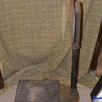 Vintage DETECTO Metal Scale 36â€x21â€x12â€