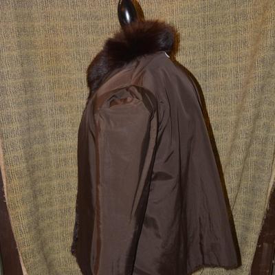 Beautiful Vintage Genuine Fur Coat Size M/L
