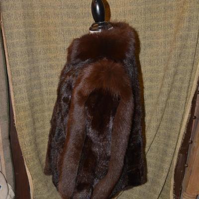 Beautiful Vintage Genuine Fur Coat Size M/L