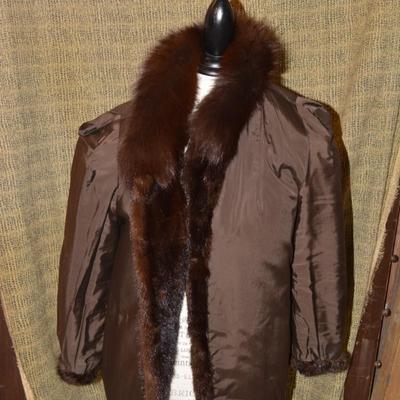 Beautiful Vintage Genuine Fur Coat Size M/L