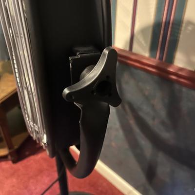 Fan Pedistal style
